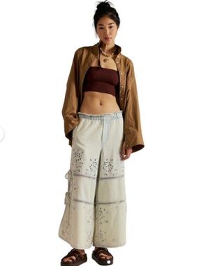 Free People We The Free Daybreaks Jeans. Loose fit. New without tags.  Size S